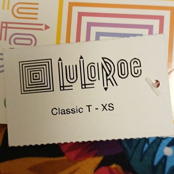 LuLa Roe Floral Print Women's Top XS Orange, Blue, White, Black Gold "Classic T" - Picture 8 of 9